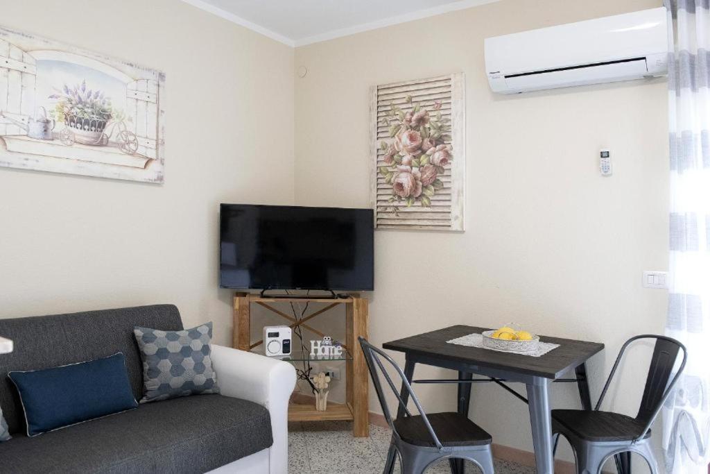 Casa I Gerani 2 Apartment Alghero Ngoại thất bức ảnh